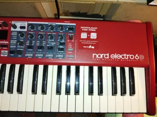 Teclado Nord Electro 6D