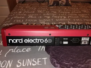 Teclado Nord Electro 6D