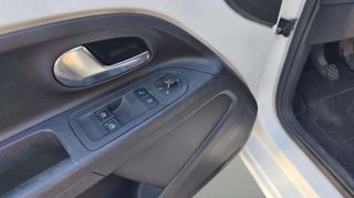 Volkswagen up! High up! 1.0 75CV