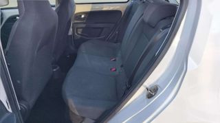 Volkswagen up! High up! 1.0 75CV