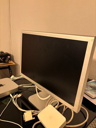 Mac Mini 2014 + schermo Apple + tastiera Apple