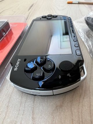 PSP 3000 + Batería Nueva / Consola