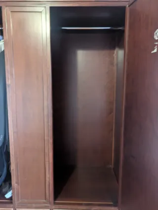 Guardaroba con specchi