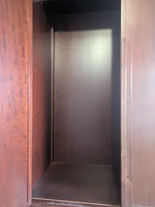 Guardaroba con specchi