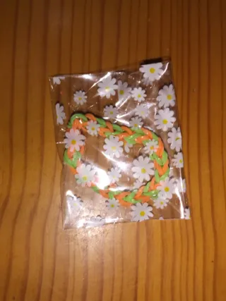 Pulseras de goma hechas a mano