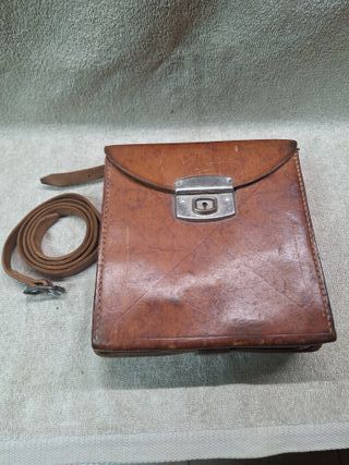 Cartuchera o bolso antiguo de cuero