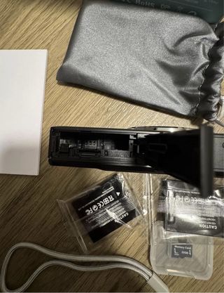 Cámara Digital 44MP 1080P + SD 32GB + 2 Baterias