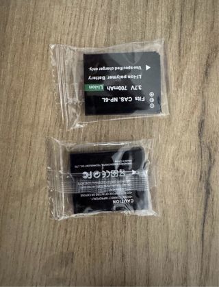 Cámara Digital 44MP 1080P + SD 32GB + 2 Baterias