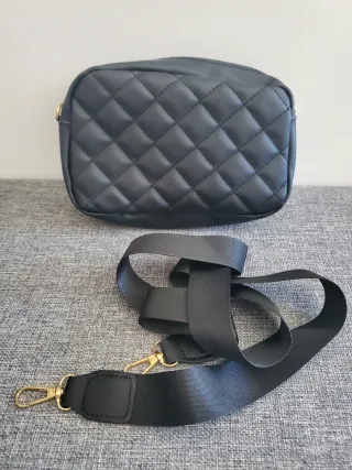 Bolso negro acolchado mujer