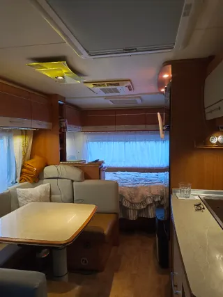 Caravana Burstner 560 TK