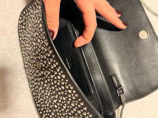 Bolso Zara negro tachuelas