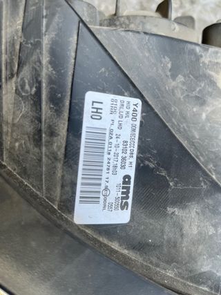 Faro Xenon Derecho SsangYong Rexton 2017