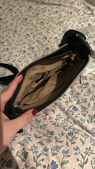 Bolso bandolera beige y negro