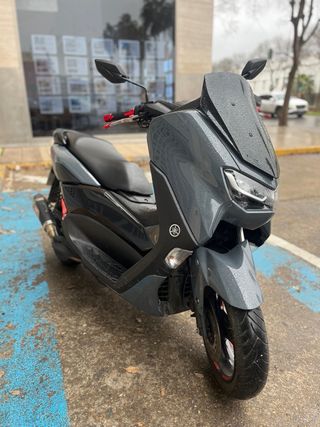 Yamaha NMAX 125 Negra/Gris