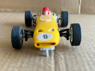 Scalextric BRM Segunda Serie Amarillo