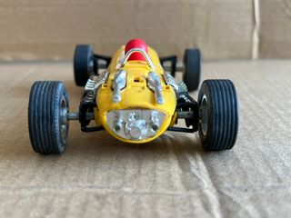 Scalextric BRM Segunda Serie Amarillo