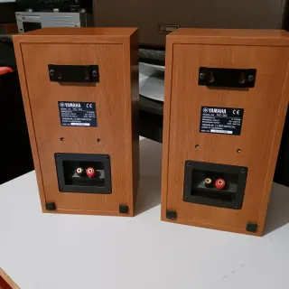 Altavoces Yamaha NS-90