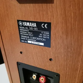 Altavoces Yamaha NS-90