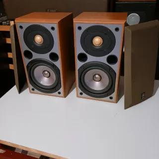 Altavoces Yamaha NS-90
