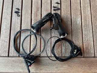 Manetas Shimano 105 2x11v
