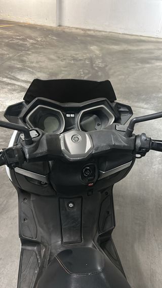 Yamaha XMAX 125cc Maxi Scooter