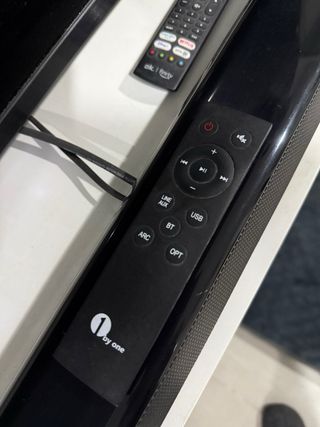 Barra de sonido 1 by One con mando