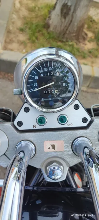 Suzuki VZ800 Marauder Cruiser Roja