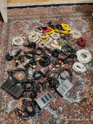 Lote Cables Varios (SCART, RCA, USB, etc.)