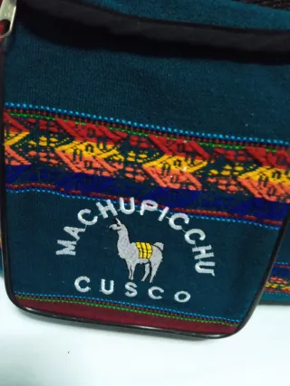 Bolso de viaje artesanal multicolor