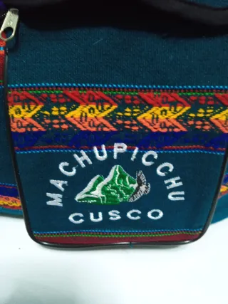 Bolso de viaje artesanal multicolor