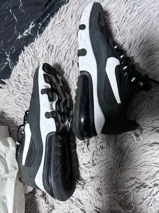 Nike Air Max 270 Negro/Blanco