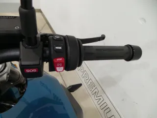 BMW R1300R 2025 Azul/Gris 27 km