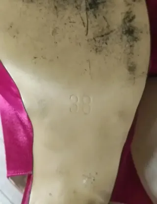 Zapatos salón y bolso fucsia a juego T.38