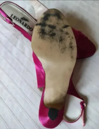 Zapatos salón y bolso fucsia a juego T.38