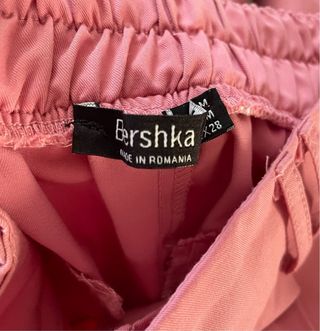 Pantalón rosa Bershka