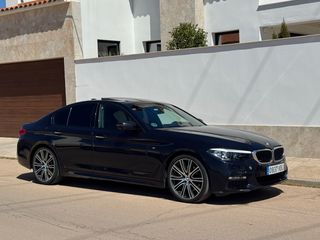 BMW 530d Xdrive 265 cv pack M G30