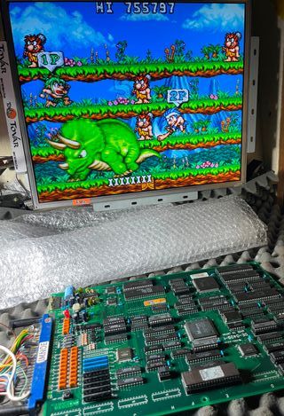 Placa Arcade Joe & Mac Returns Original Data East