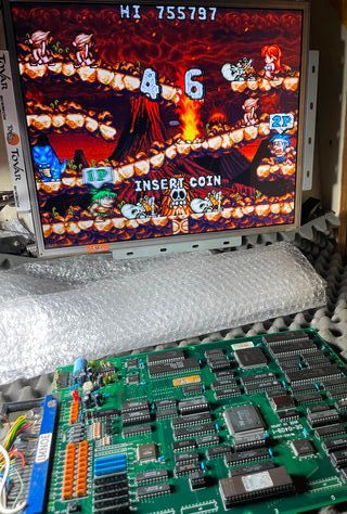 Placa Arcade Joe & Mac Returns Original Data East