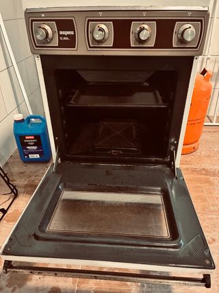 Cocina de gas con horno Aspes
