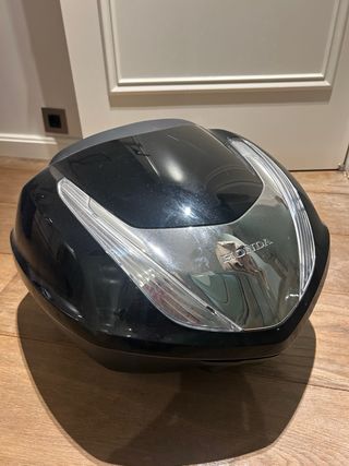 Baúl para moto nuevo