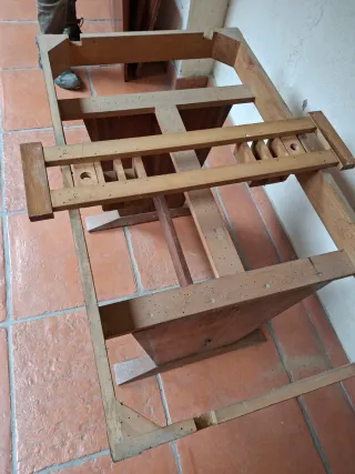 Mesa de comedor vintage de madera