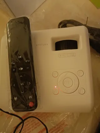 Proyector Mini Einyoumily M8