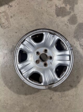 Llanta Toyota RAV4
