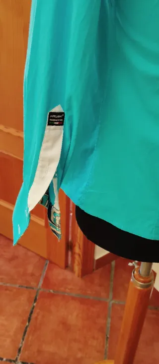 Camisa italiana de mujer. RUSH .Talla M/38 Turques