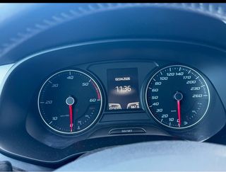 SEAT Leon 2014.