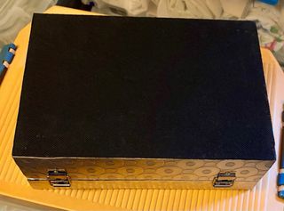 Caja decorativa plateada