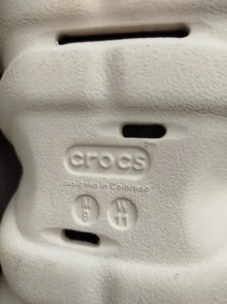 Zuecos Crocs Echo Clog Talla 42/43 Beige