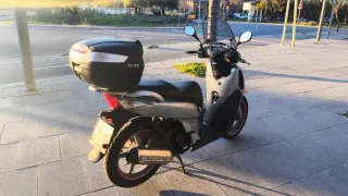 Honda SH 125i Scoopy Plata