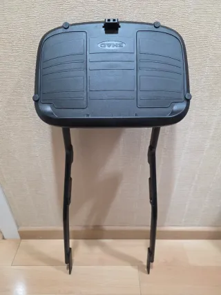 Maleta y Soporte SHAD Honda Hornet 750