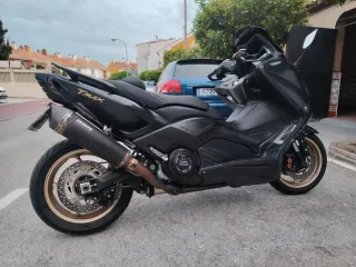 Yamaha TMAX 530 Iron Max
